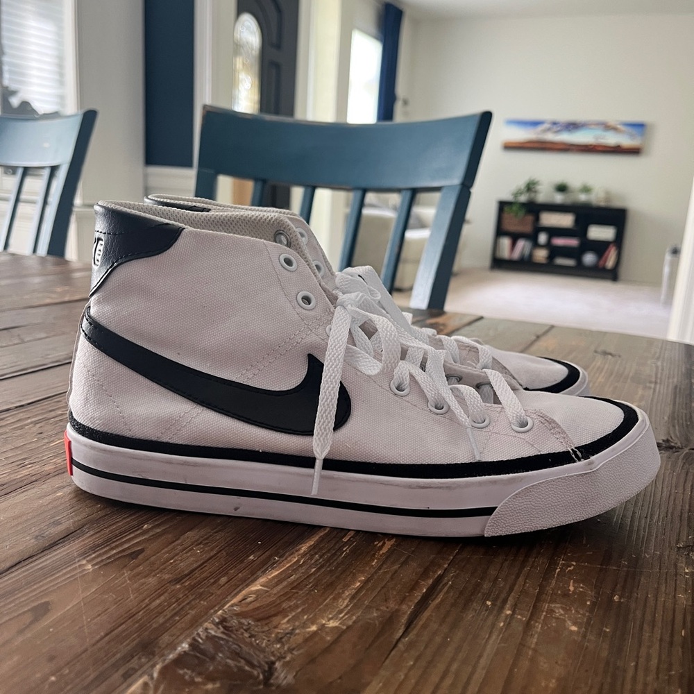 Nike Women’s Court Legacy Mid Canvas Sneaker